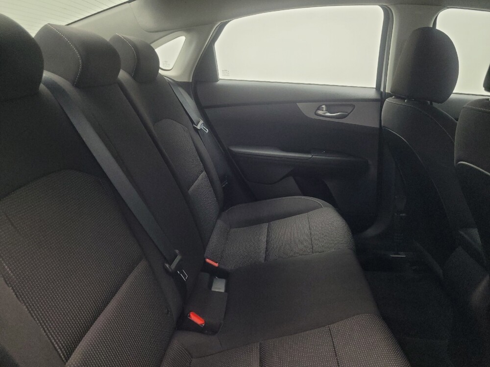 2019 Kia Forte in Mishawaka, IN 46545 - 18128776 19