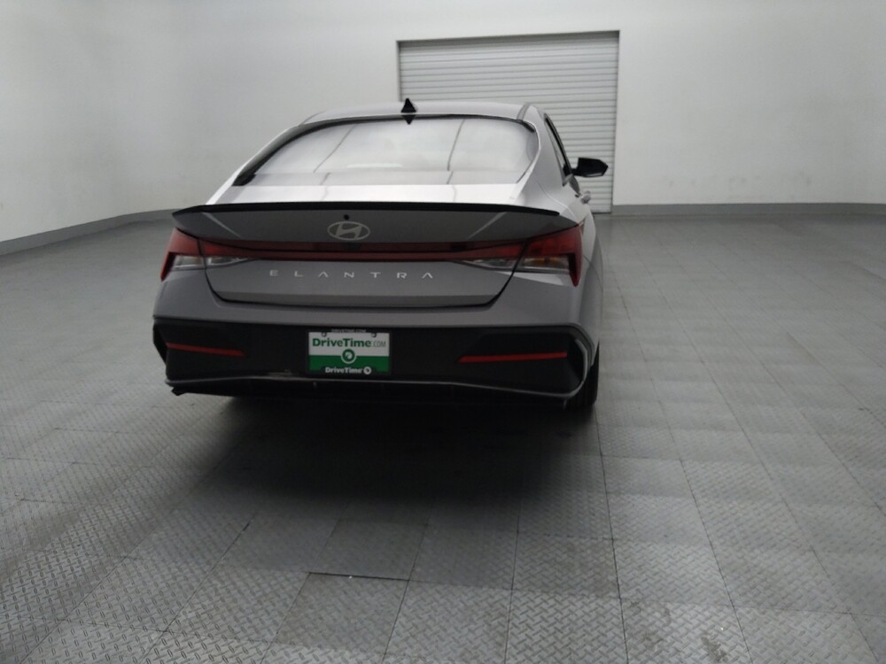 2025 Hyundai Elantra in Temple, TX 76502 - 18128778 7