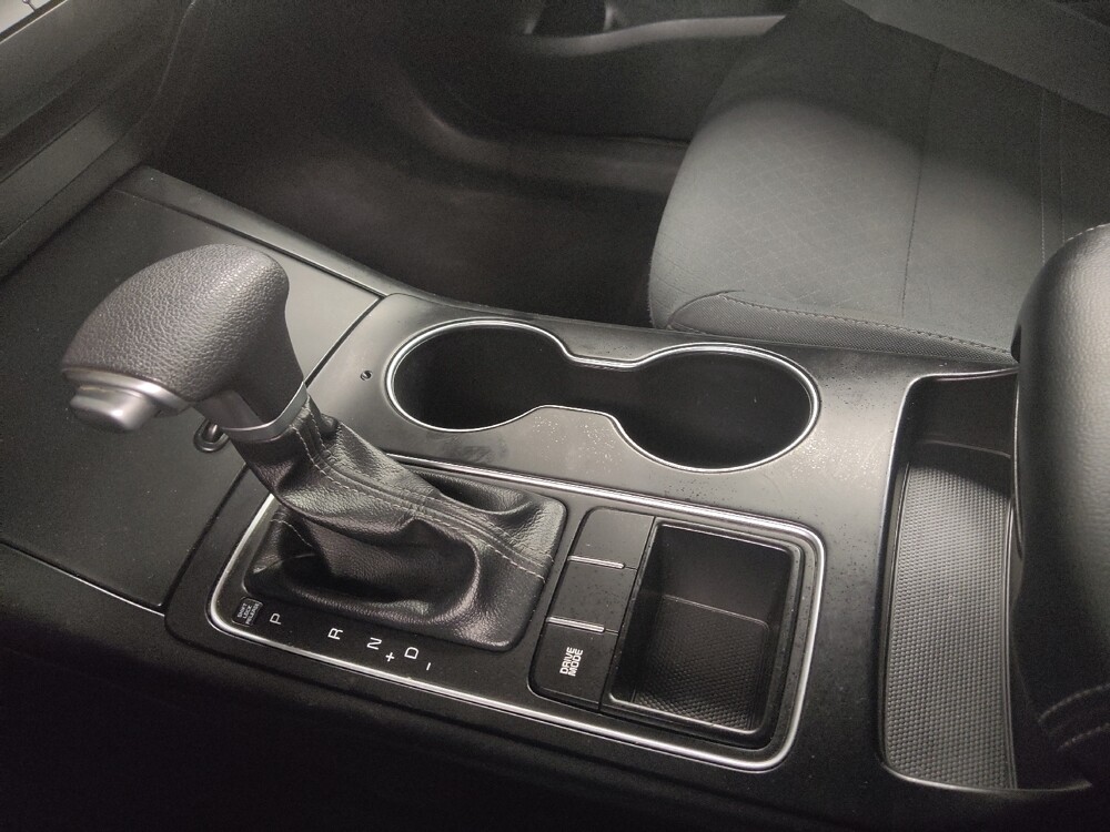 2020 Kia Sorento in Metairie, LA 70006 - 18128782 26