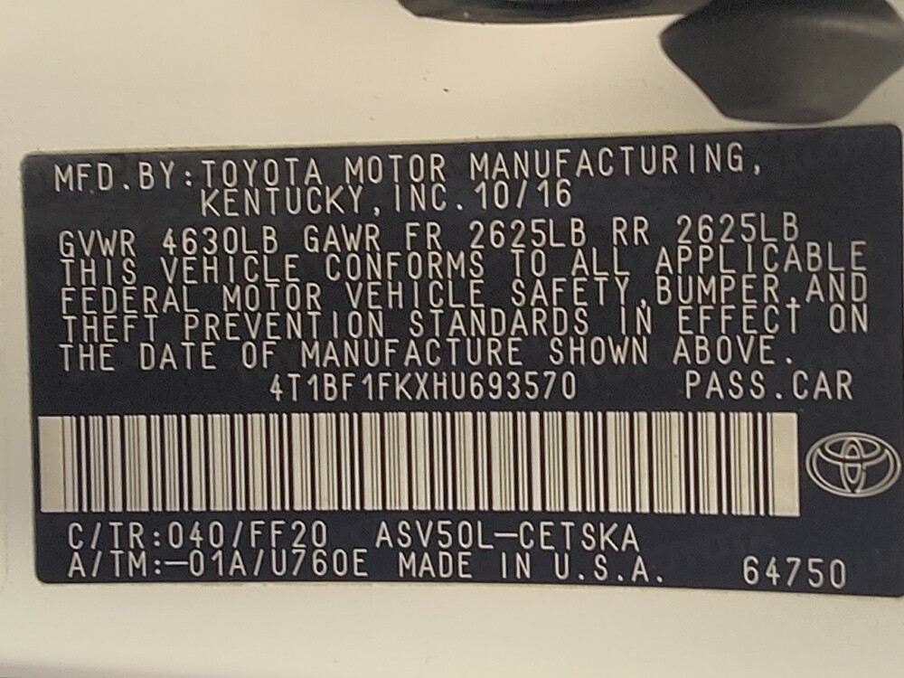 2017 Toyota Camry in Tyler, TX 75701 - 18128783 33