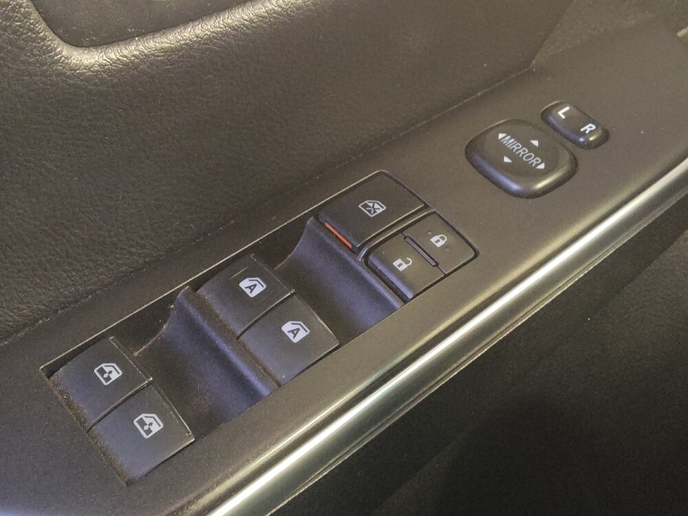 2017 Toyota Camry in Tyler, TX 75701 - 18128783 27