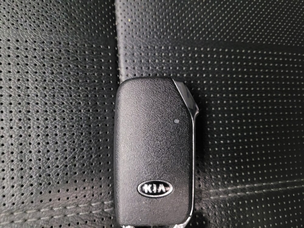 2020 Kia Telluride in Downey, CA 90241 - 18128787 32