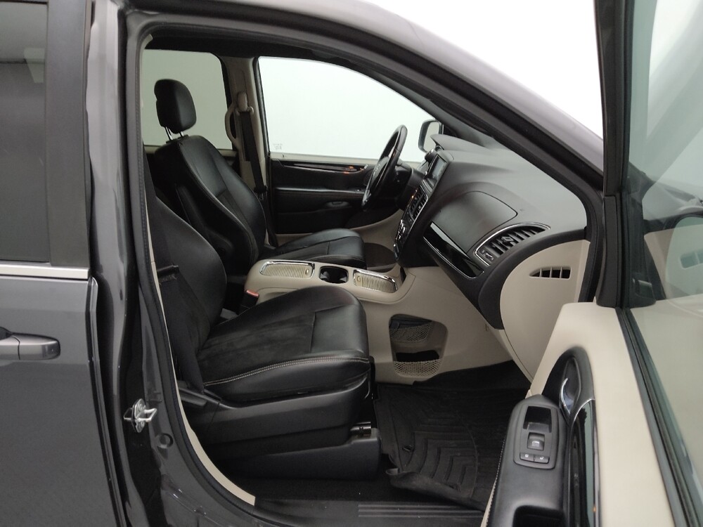 2019 Dodge Grand Caravan in Topeka, KS 66611 - 18128795 21