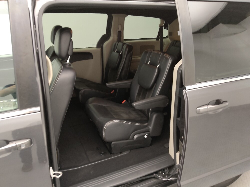 2019 Dodge Grand Caravan in Topeka, KS 66611 - 18128795 18