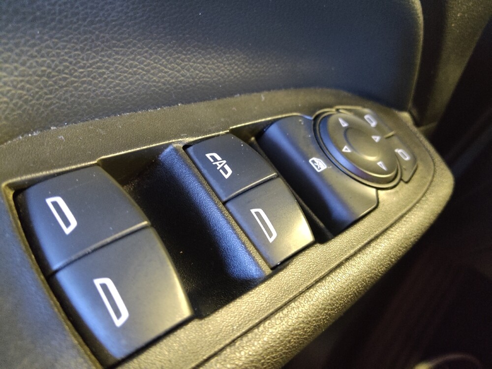 2020 Chevrolet Equinox in Phoenix, AZ 85022 - 18128798 27