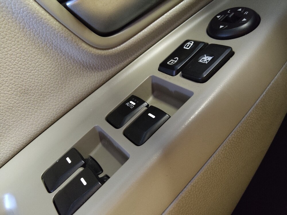 2017 Kia Rio in Glendale, AZ 85301 - 18128800 27