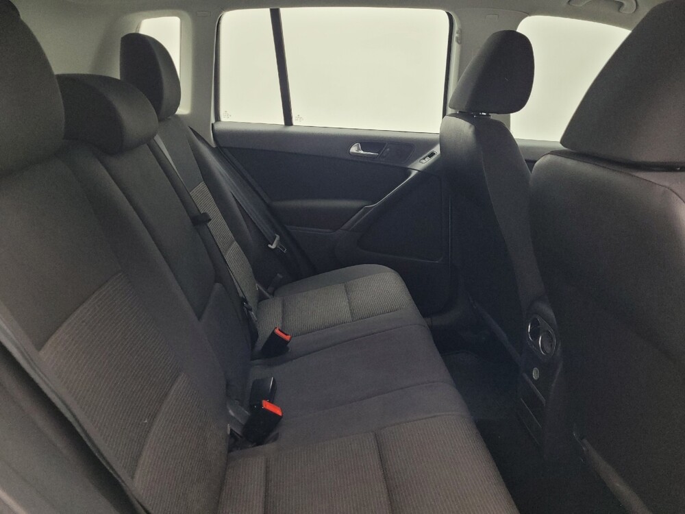 2018 Volkswagen Tiguan in Huntsville, AL 35816 - 18128806 19