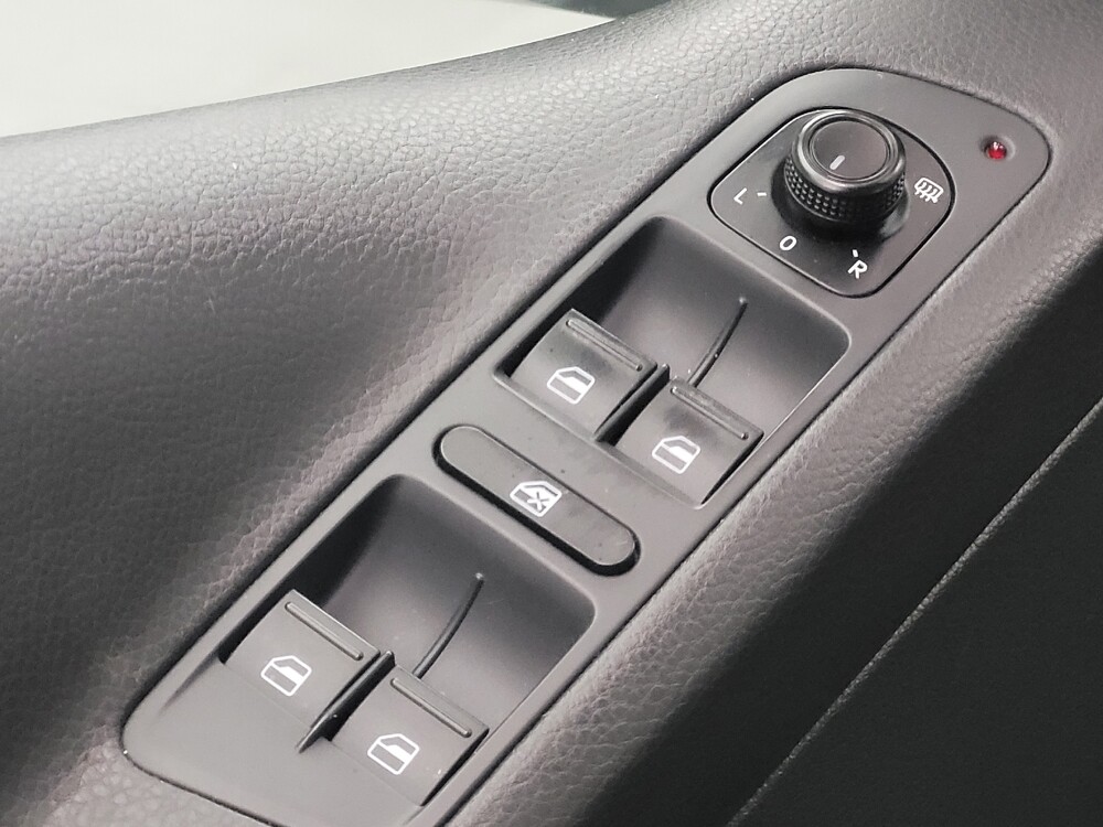 2018 Volkswagen Tiguan in Huntsville, AL 35816 - 18128806 27