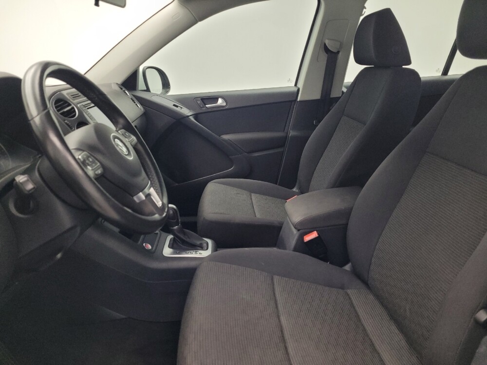 2018 Volkswagen Tiguan in Huntsville, AL 35816 - 18128806 17