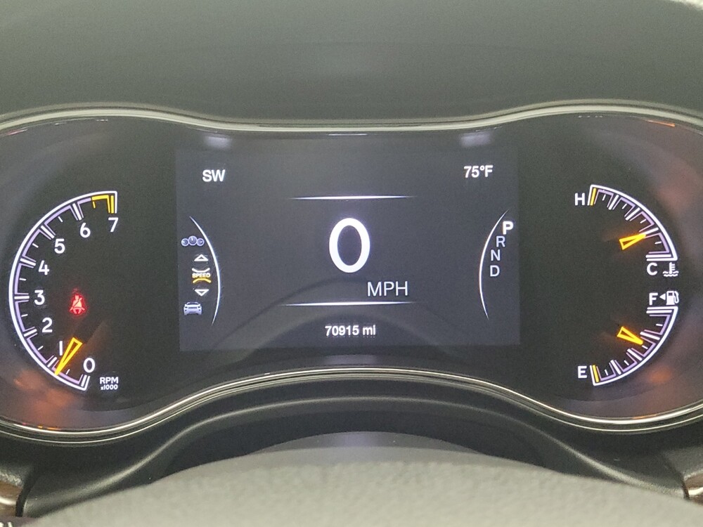 2018 Jeep Grand Cherokee in Huntsville, AL 35816 - 18128808 23