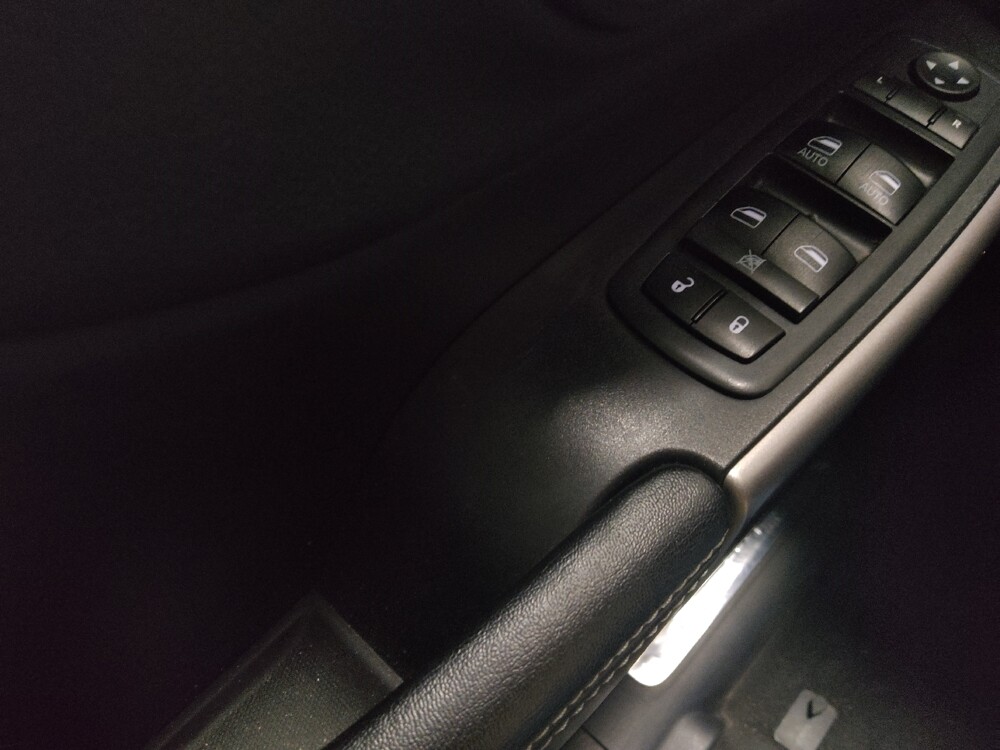 2019 Jeep Cherokee in Birmingham, AL 35215 - 18128814 27