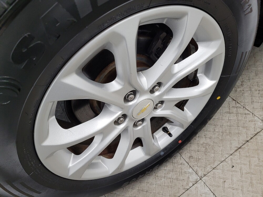 2018 Chevrolet Equinox in Columbus, OH 43228 - 18128815 31