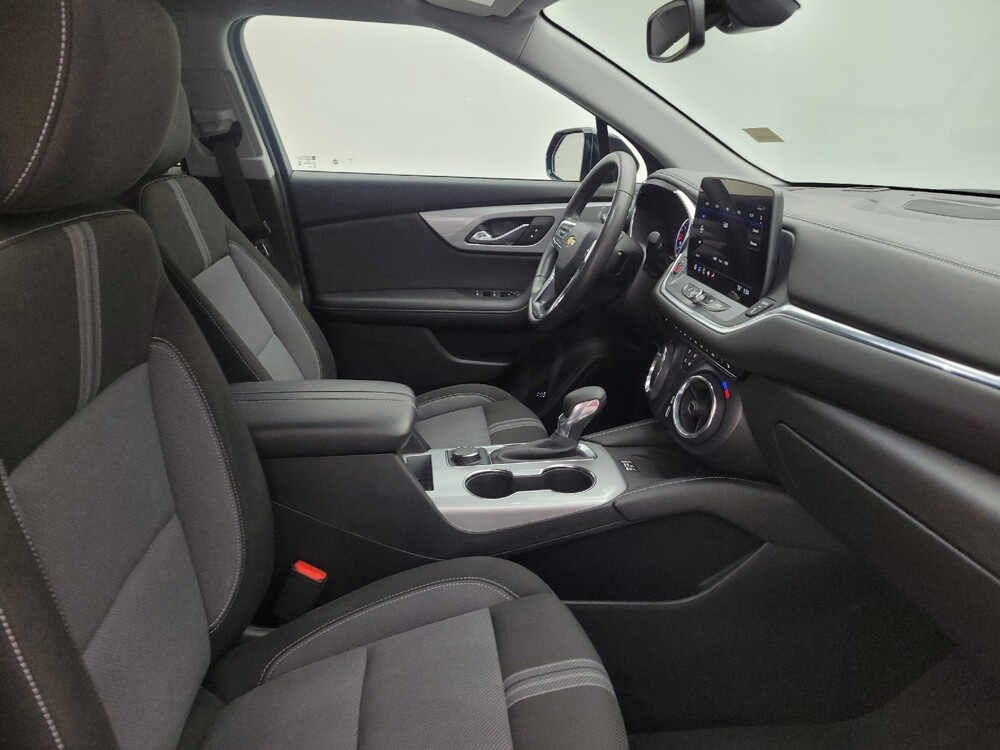 2024 Chevrolet Blazer in Columbus, OH 43228 - 18128816 21