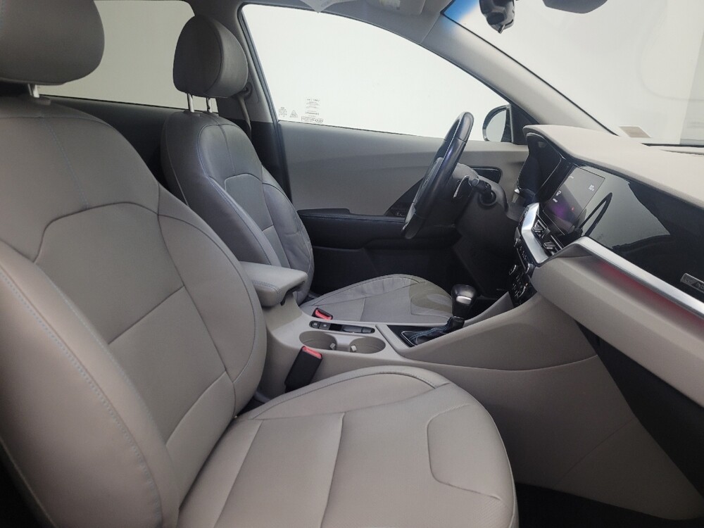 2021 Kia Niro in Mesa, AZ 85210 - 18128823 21