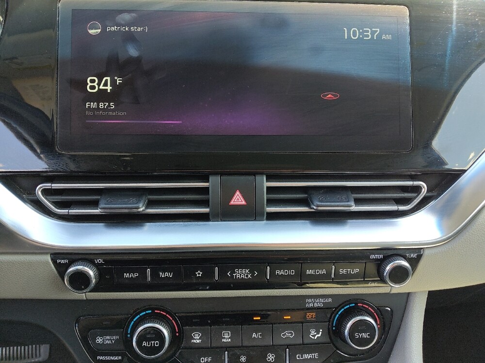 2021 Kia Niro in Mesa, AZ 85210 - 18128823 25