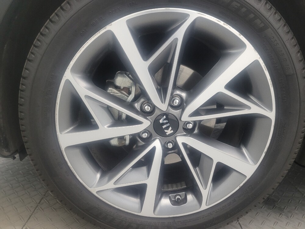 2021 Kia Niro in Mesa, AZ 85210 - 18128823 31