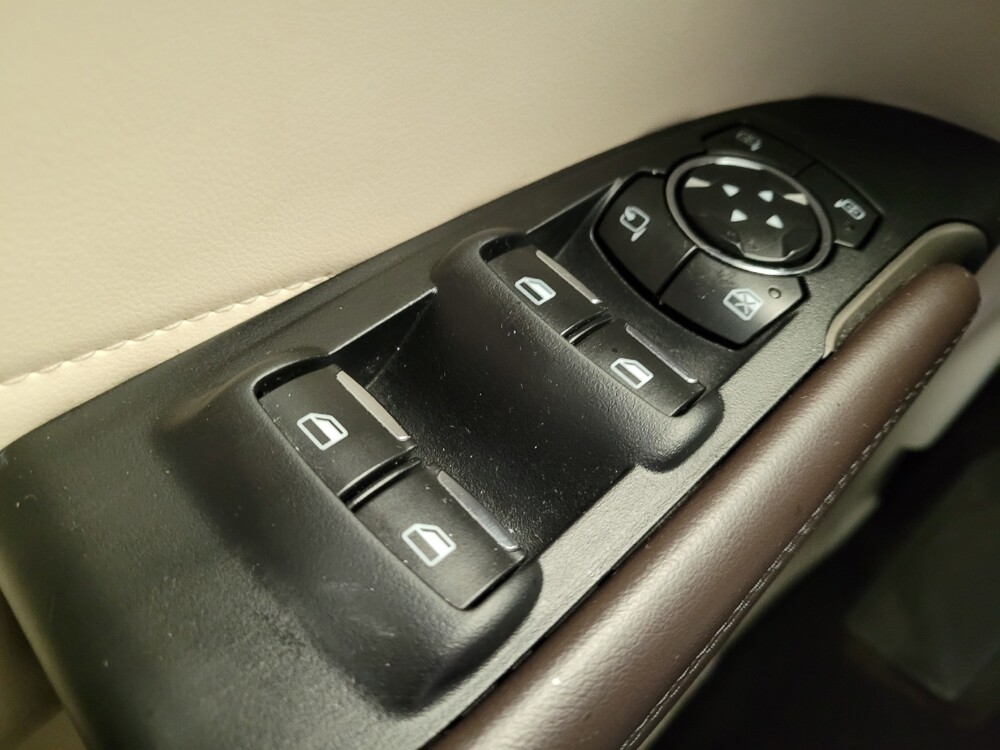 2016 Lincoln MKC in Louisville, KY 40258 - 18128825 27