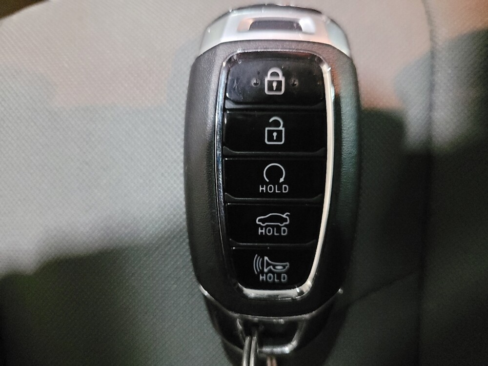 2023 Hyundai Elantra in New Castle, DE 19720 - 18128832 32