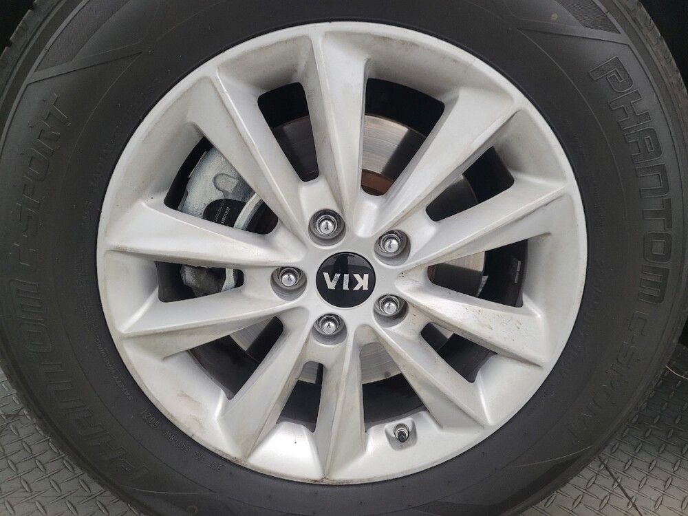 2019 Kia Sorento in Chandler, AZ 85225 - 18128833 31