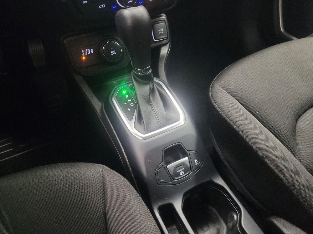 2021 Jeep Renegade in Ft Wayne, IN 46805 - 18128840 26