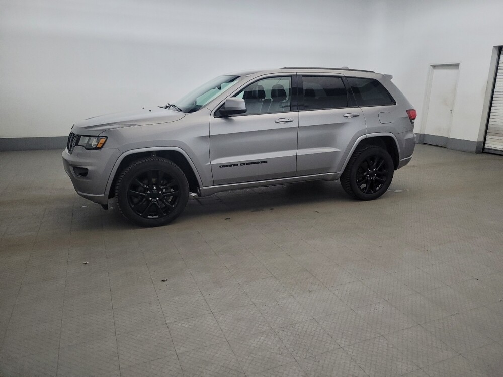 2017 Jeep Grand Cherokee in Williamstown, NJ 8094 - 18128841 3