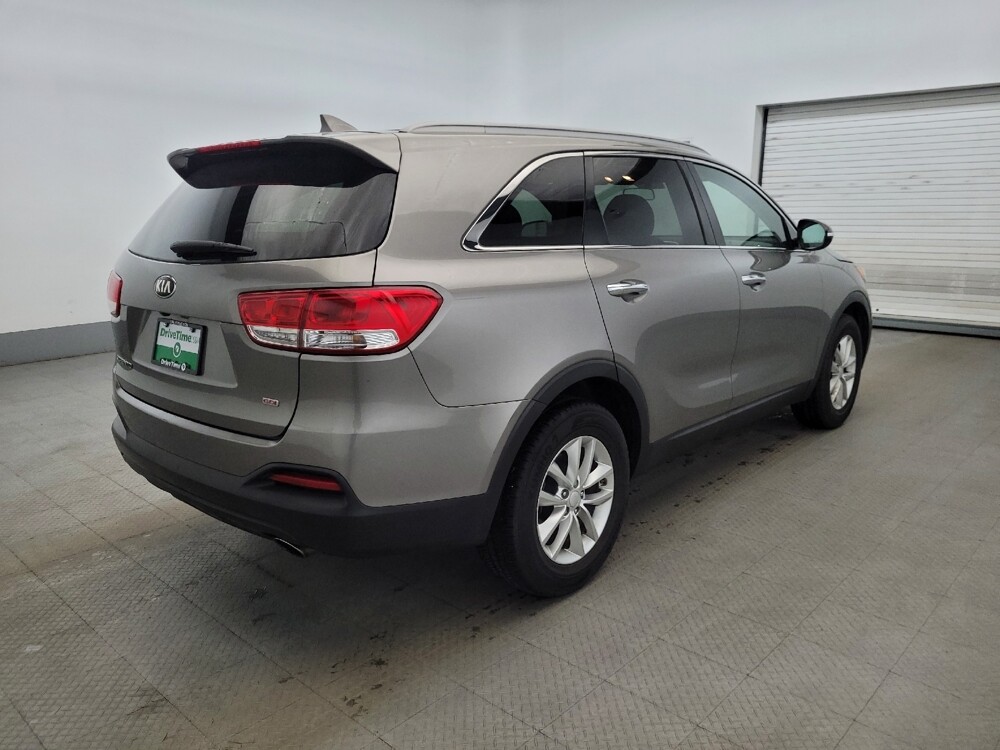 2018 Kia Sorento in Richmond, VA 23235 - 18128848 9