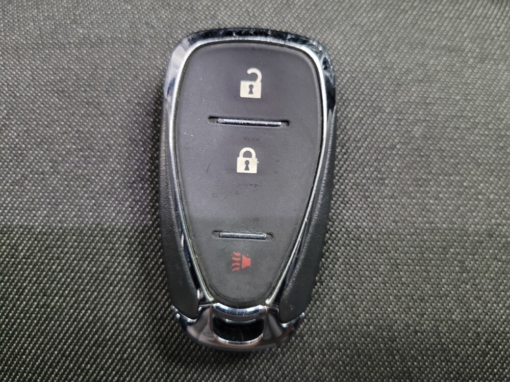 2020 Chevrolet Equinox in Las Vegas, NV 89102 - 18128854 32