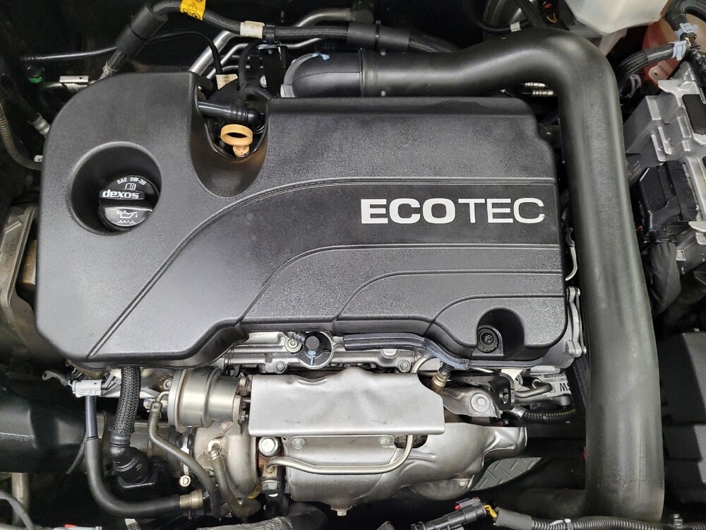 2020 Chevrolet Equinox in Las Vegas, NV 89102 - 18128854 30