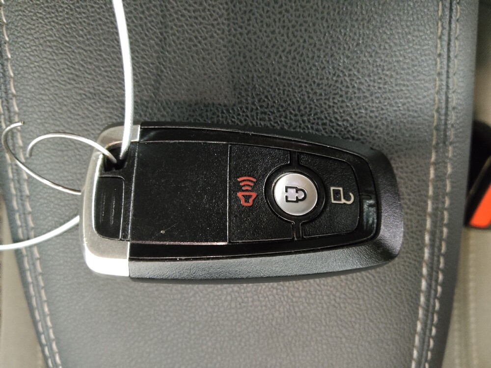 2020 Ford Escape in Midlothian, IL 60445 - 18128859 32