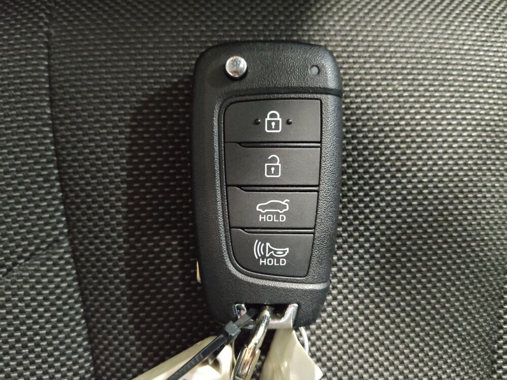 2025 Hyundai Elantra in San Antonio, TX 78238 - 18128862 32