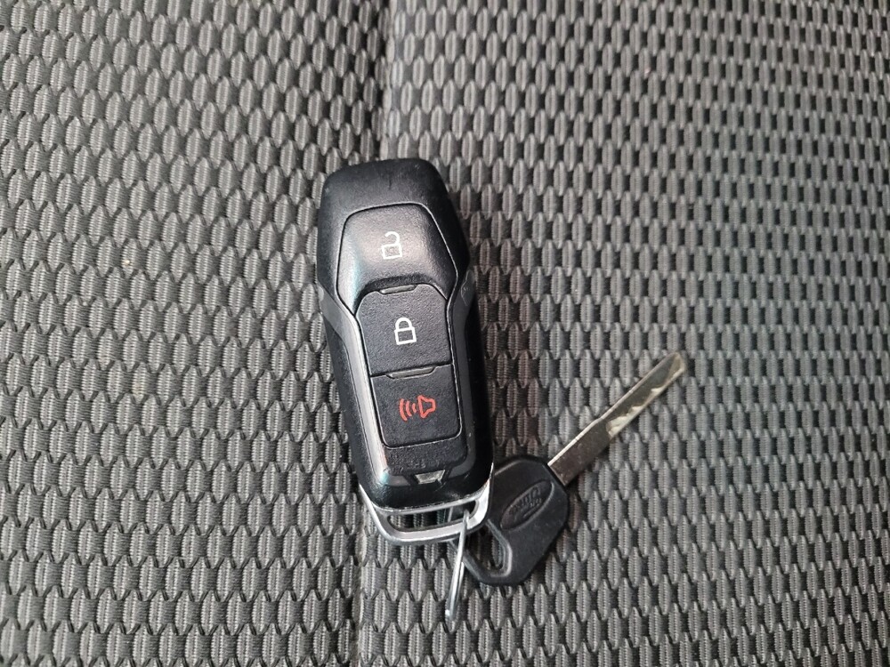 2016 Ford Explorer in Taylor, MI 48180 - 18128870 32