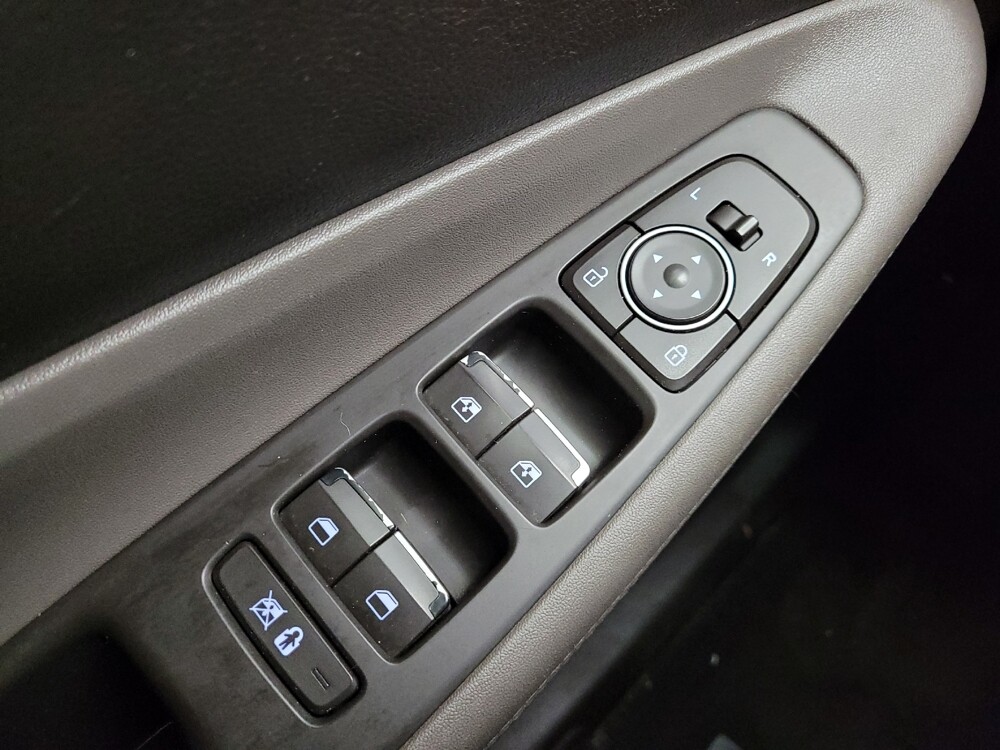 2019 Hyundai Santa Fe in Taylor, MI 48180 - 18128871 27