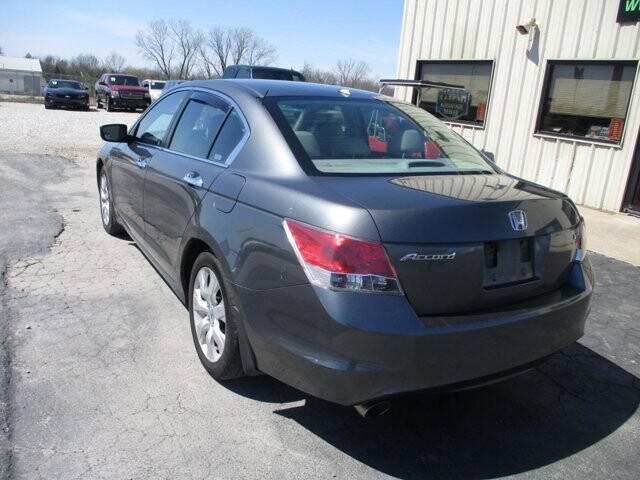 2009 Honda Accord in Oak Grove, MO 64075 - 18128881 4