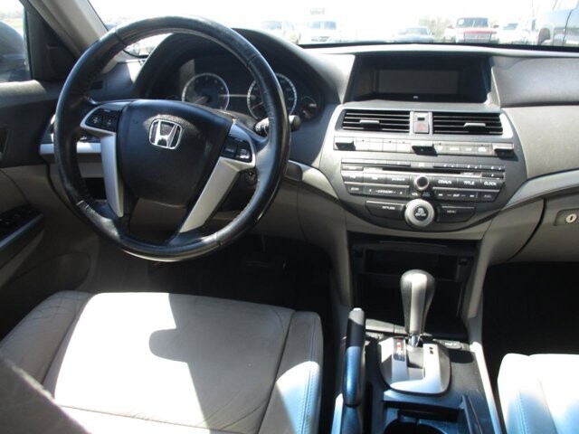 2009 Honda Accord in Oak Grove, MO 64075 - 18128881 7