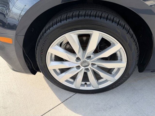 2018 Audi A4 in Knoxville, TN 37920 - 18128882 31