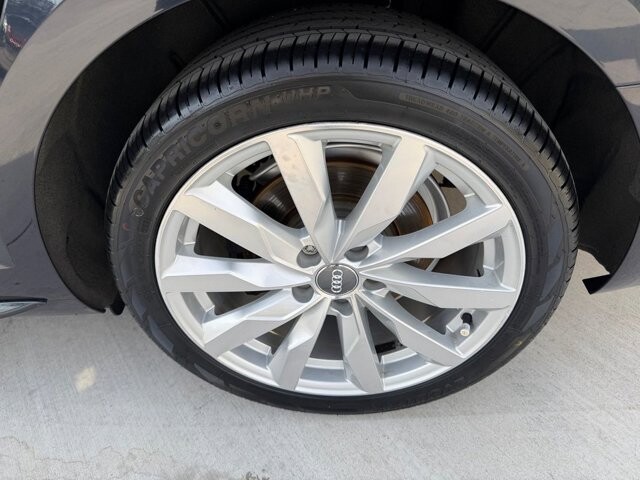 2018 Audi A4 in Knoxville, TN 37920 - 18128882 32