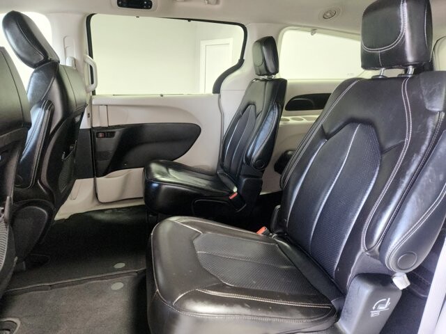 2023 Chrysler Pacifica in Cinnaminson, NJ 08077 - 18128888 12
