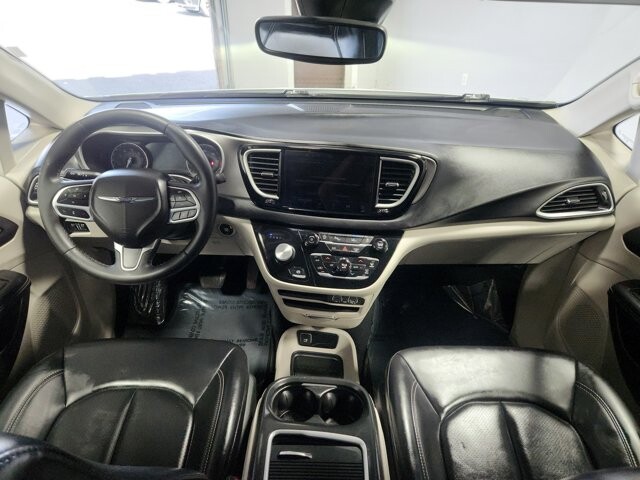 2023 Chrysler Pacifica in Cinnaminson, NJ 08077 - 18128888 15