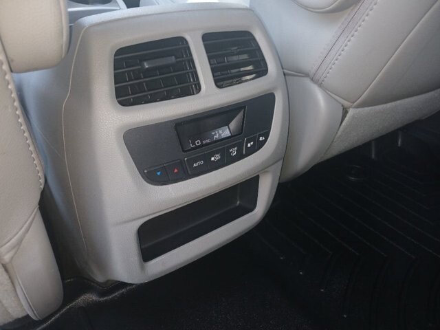 2016 Honda Pilot in Knoxville, TN 37912 - 18128903 9