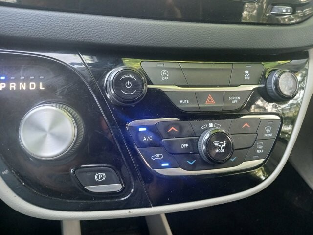 2021 Chrysler Voyager in Knoxville, TN 37912 - 18128904 12