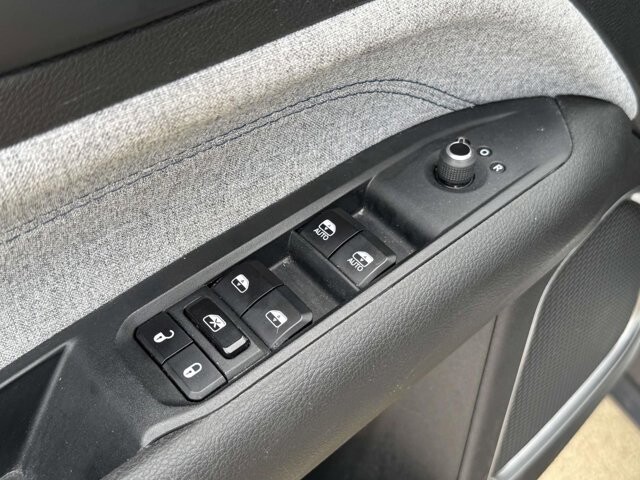 2024 Jeep Compass in Winchester, VA 22602 - 18128909 29