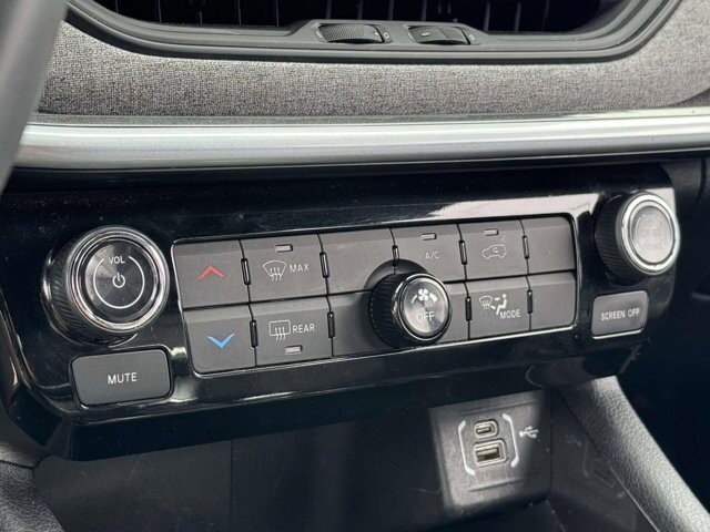 2024 Jeep Compass in Winchester, VA 22602 - 18128909 14