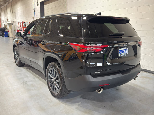 2024 Chevrolet Traverse in Burlington, WI 53105 - 18128911 3