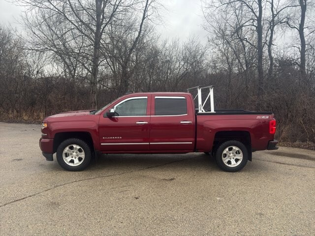2017 Chevrolet Silverado 1500 in Burlington, WI 53105 - 18128912 11