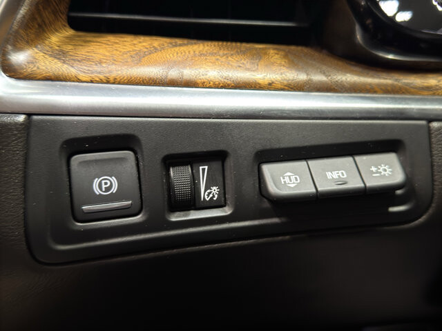 2022 Cadillac XT5 in Burlington, WI 53105 - 18128920 36