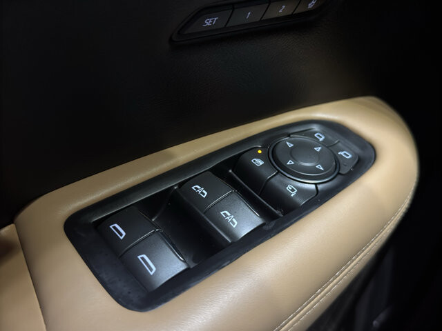 2022 Cadillac XT5 in Burlington, WI 53105 - 18128920 38