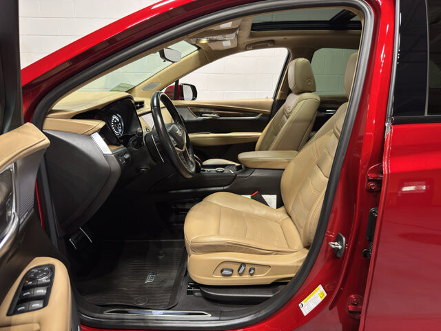 2022 Cadillac XT5 in Burlington, WI 53105 - 18128920 15