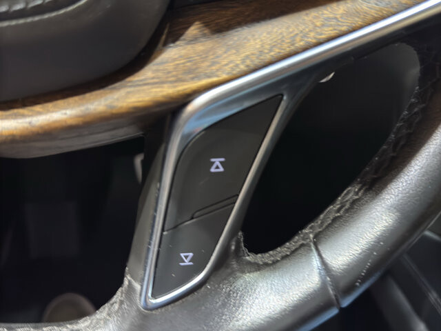 2022 Cadillac XT5 in Burlington, WI 53105 - 18128920 28