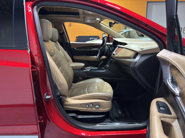 2022 Cadillac XT5 in Burlington, WI 53105 - 18128920 19