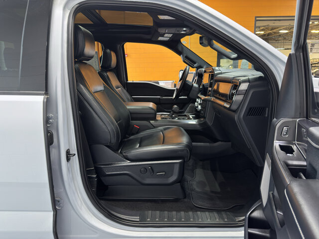 2025 Ford F150 in Burlington, WI 53105 - 18128923 19